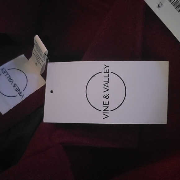 VINE & VALLEY BRAND WOMEN'S BURGUNDY PEACOAT SIZE MEDIUM - Picture 10 of 16